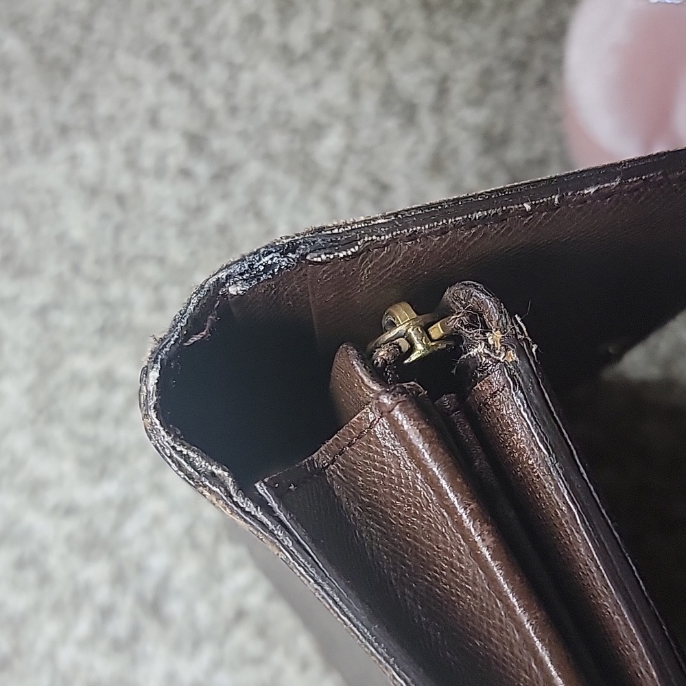 Louis Vuitton Black and Brown Wallet - Picture 11 of 14